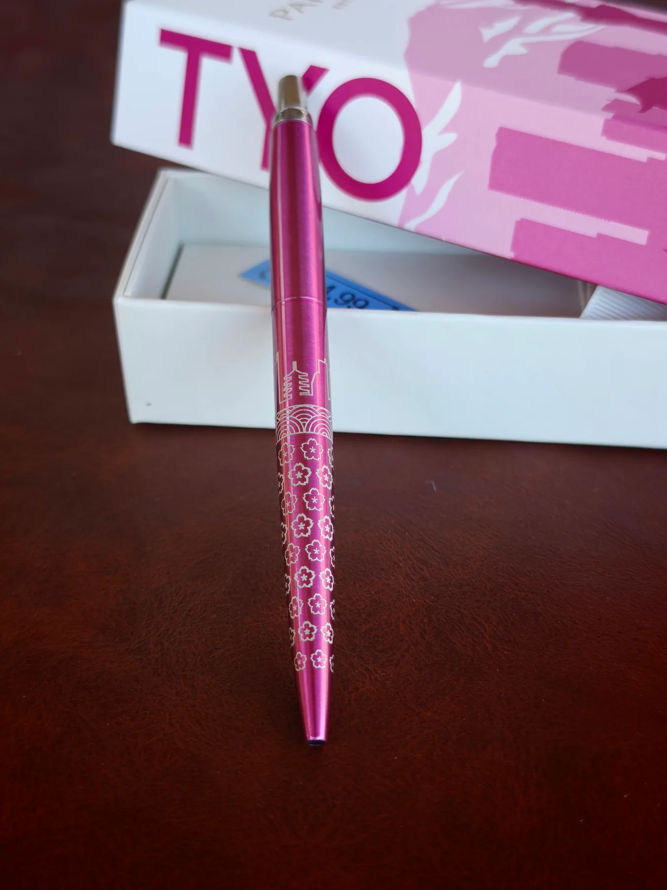 Penna decorata in confezione regalo